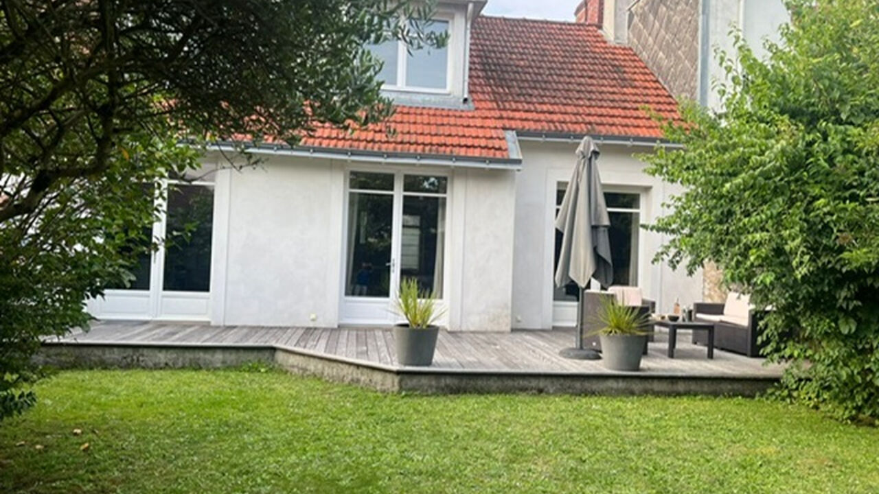 maison 8 pièces 196 m2 à vendre à Nantes (44000)