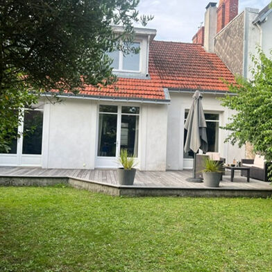 Maison 8 pièces 196 m²