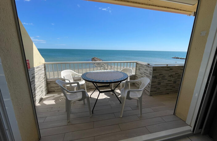 PALAVAS LES FLOTS 1ERE LIGNE T3 54M2 AVEC TERRASSE ET PARKIN — photo 3