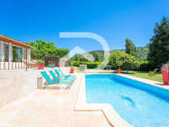 Ansouis -Villa Pp de 100 m2 hab sur 2 951 m2 jardin — photo 2