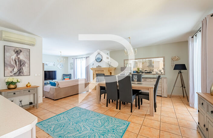 Ansouis -Villa Pp de 100 m2 hab sur 2 951 m2 jardin — photo 4