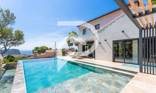 Maison 8 Pièces 375 m² à vendre à Cassis (13260)