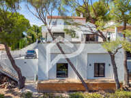 Cassis  -Propriété Contemporaine avec Vue sur le Cap Canaille ! — photo 3