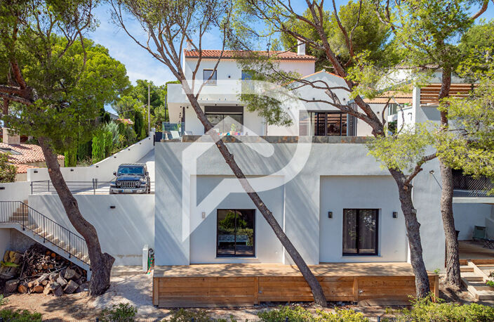 Cassis  -Propriété Contemporaine avec Vue sur le Cap Canaille ! — photo 3