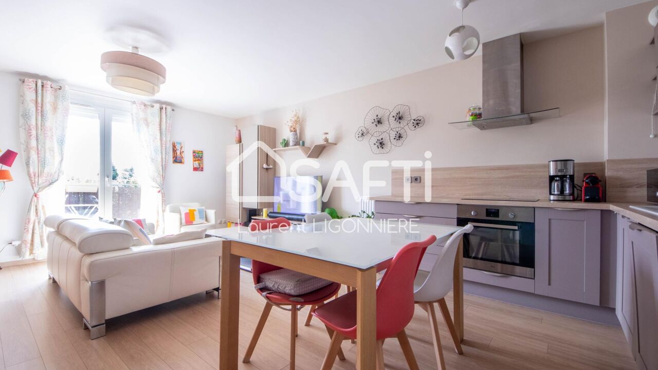 appartement 4 pièces 82 m2 à vendre à Santeny (94440)