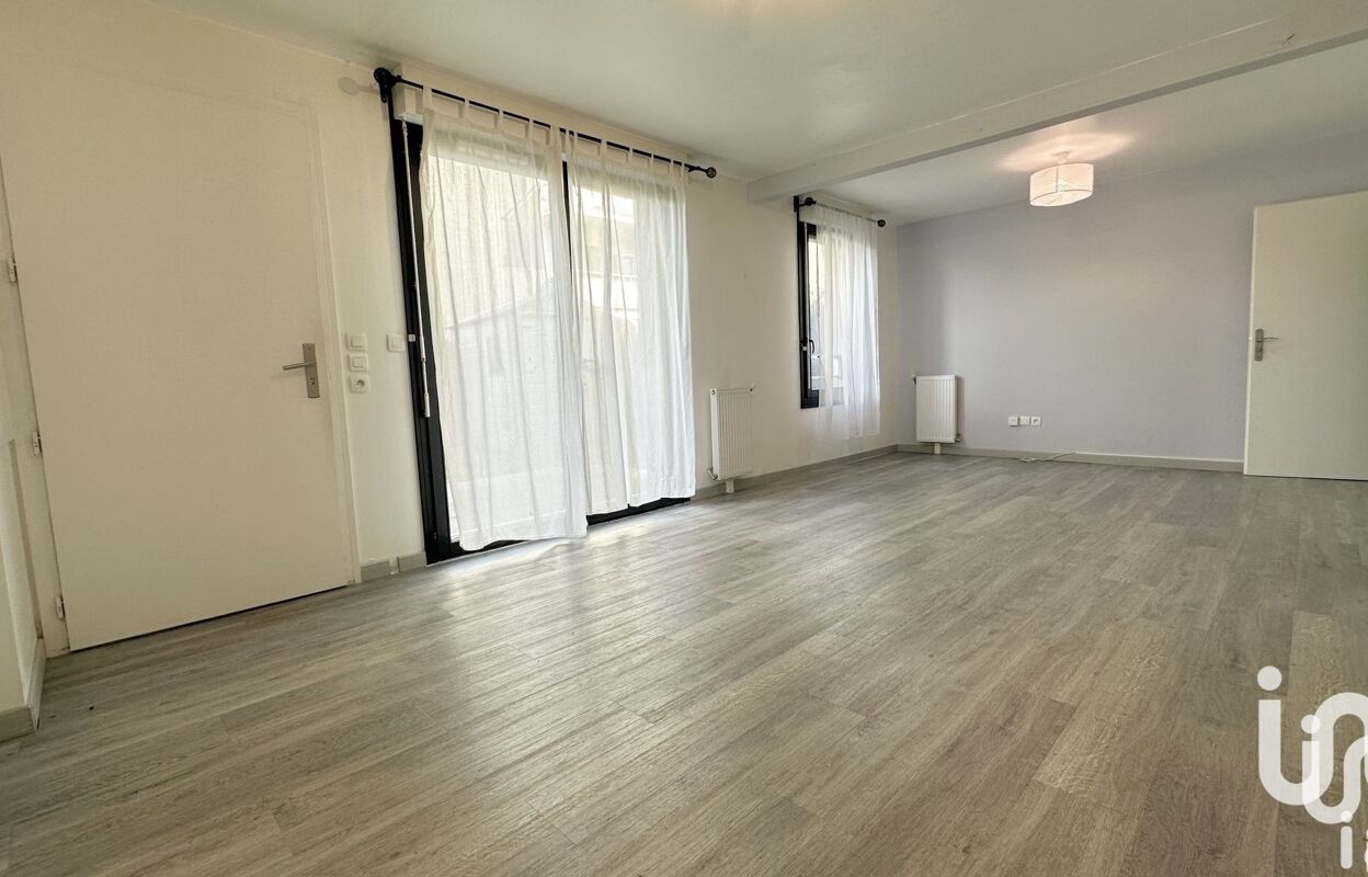 maison 4 pièces 74 m2 à vendre à Bussy-Saint-Georges (77600)