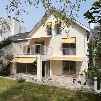 Maison 7 pièces 142 m²