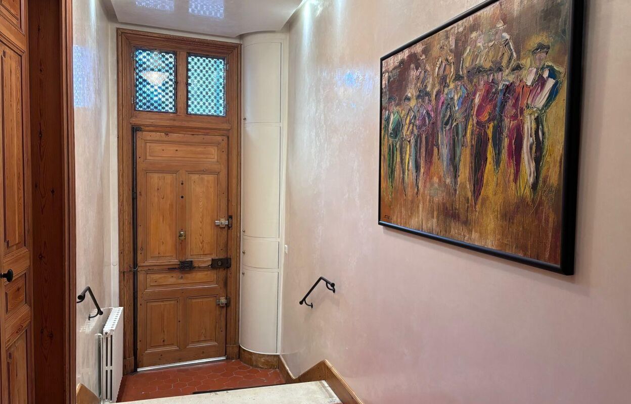 maison 7 pièces 230 m2 à vendre à Nîmes (30000)