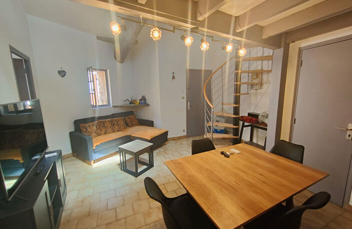 Appartement meublé au centre-ville d'Agde , dernier étage , Idéal investissement ou pied-à-terre — photo 4