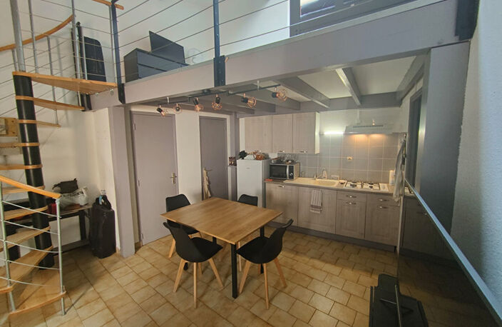 Appartement meublé au centre-ville d'Agde , dernier étage , Idéal investissement ou pied-à-terre — photo 5