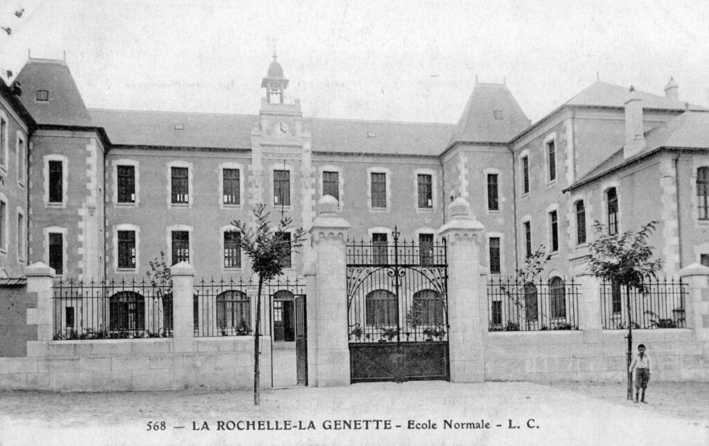 Villa / Maison 4 pièces  à vendre Rochelle (La) 17000