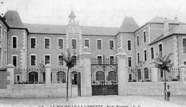 Villa / Maison 4 pièces  à vendre Rochelle (La) 17000