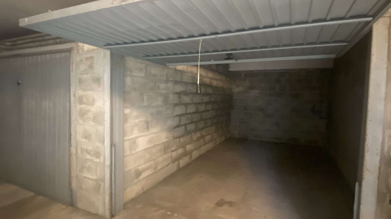 garage  pièces 14 m2 à vendre à Clamart (92140)