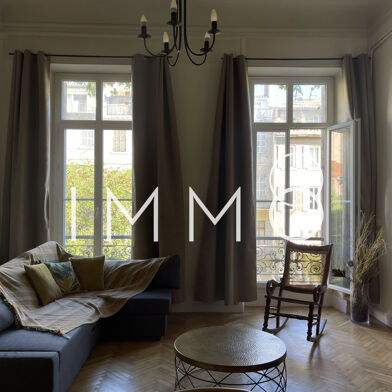 Appartement 2 pièces 890 €