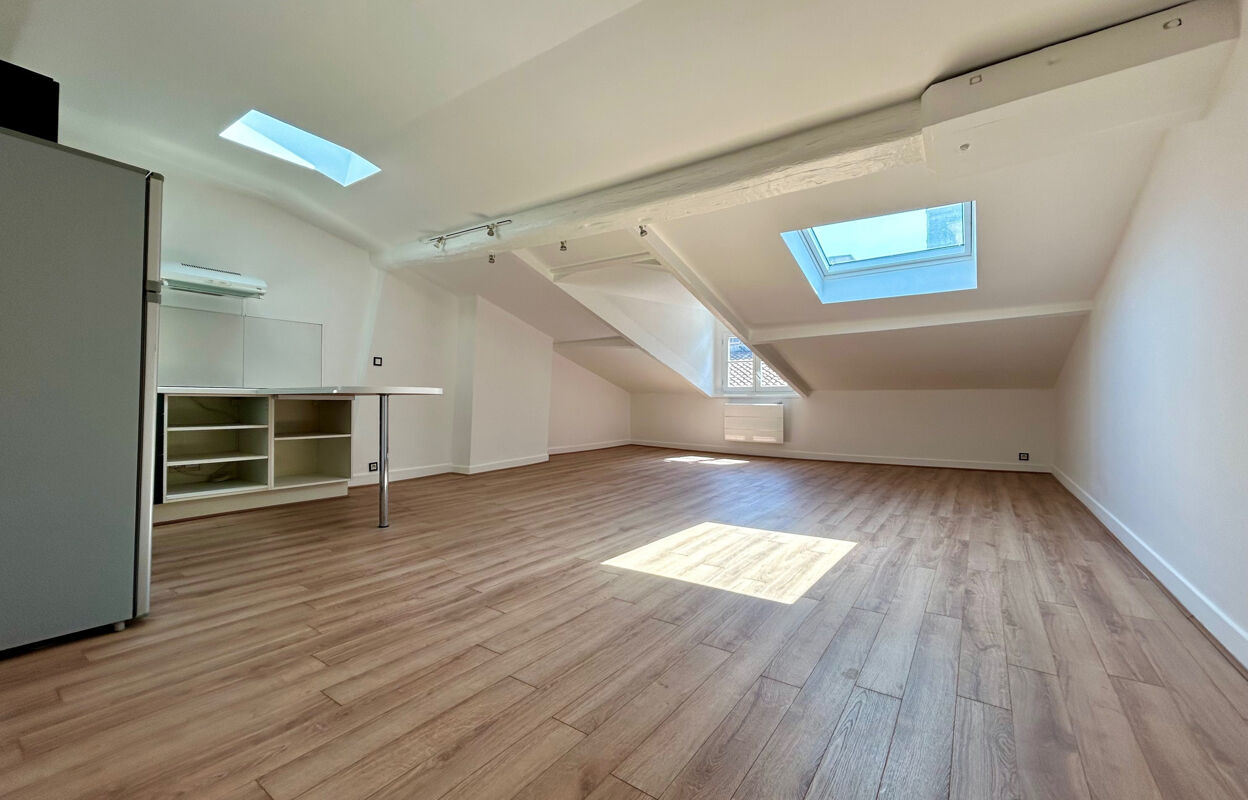 appartement 2 pièces 70 m2 à vendre à Bordeaux (33000)