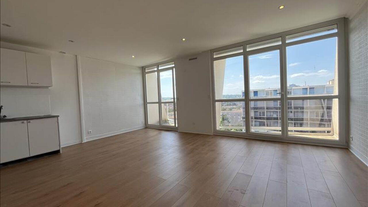 appartement 2 pièces 44 m2 à vendre à Plaisir (78370)