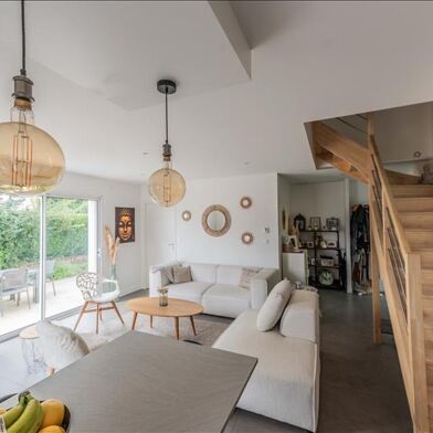 Maison 5 pièces 430500 €