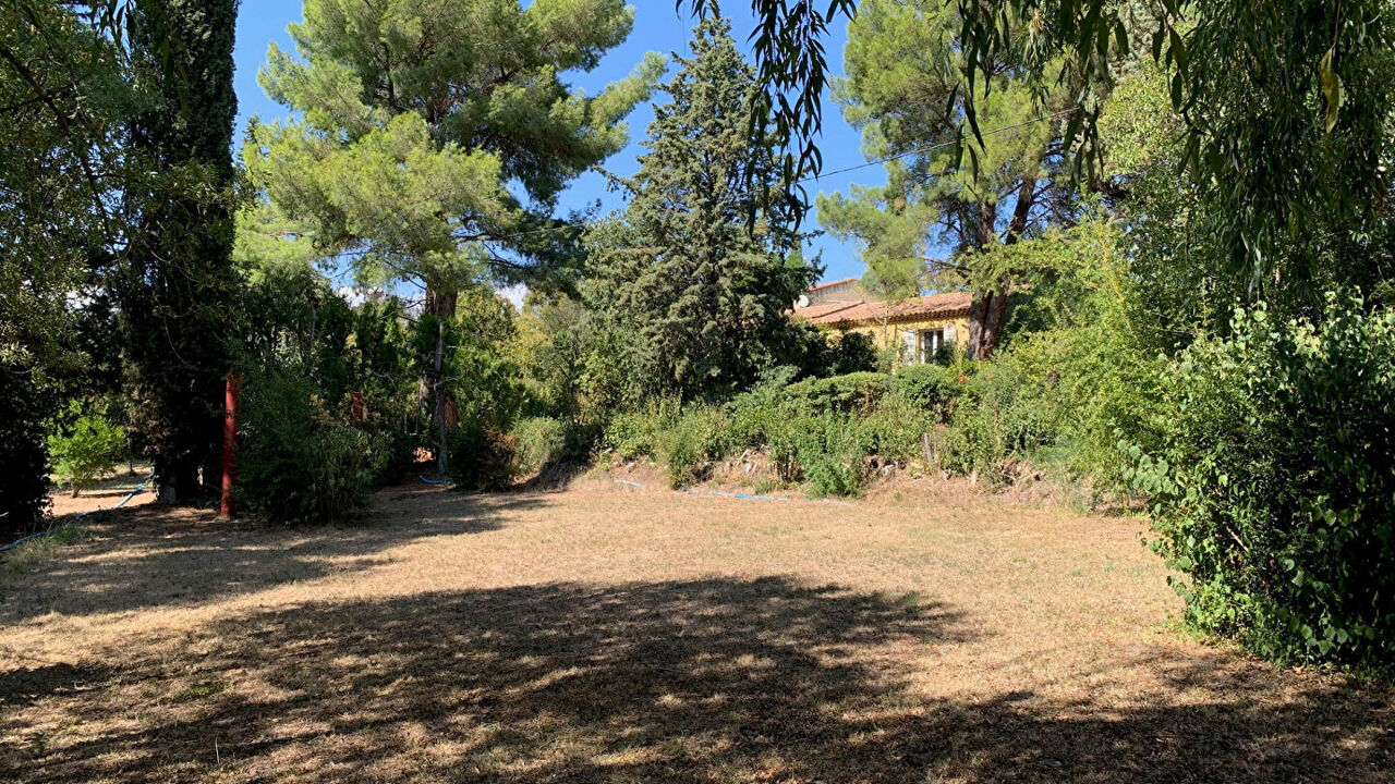 terrain  pièces 4000 m2 à vendre à Salon-de-Provence (13300)