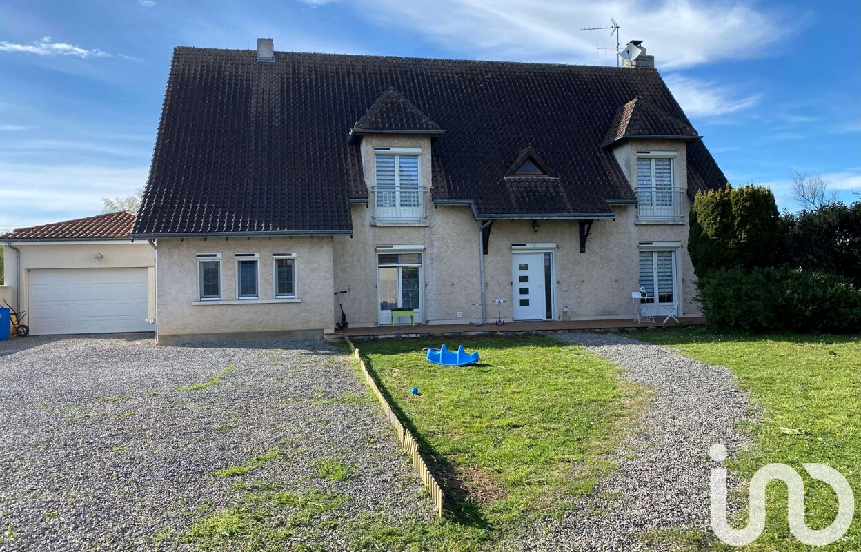 maison 8 pièces 213 m2 à vendre à Chauvigny (86300)