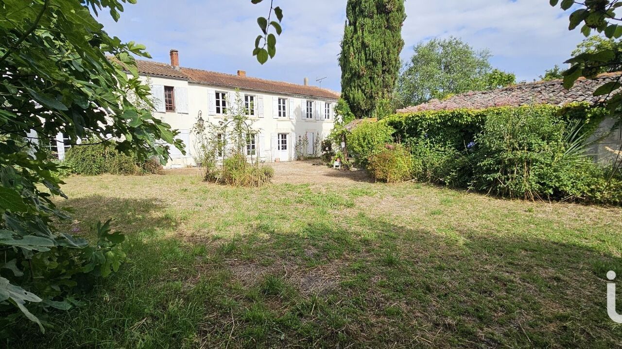 maison 10 pièces 222 m2 à vendre à Virson (17290)