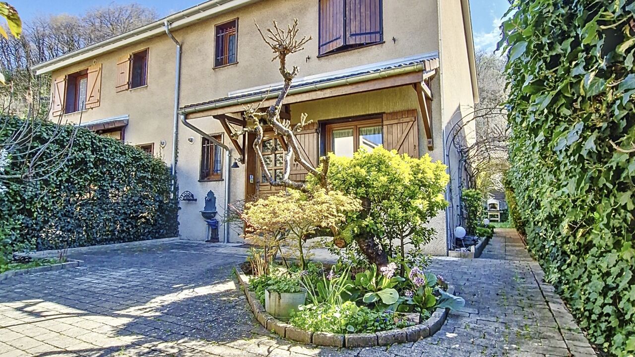 maison 4 pièces 92 m2 à vendre à Le Pont-de-Claix (38800)