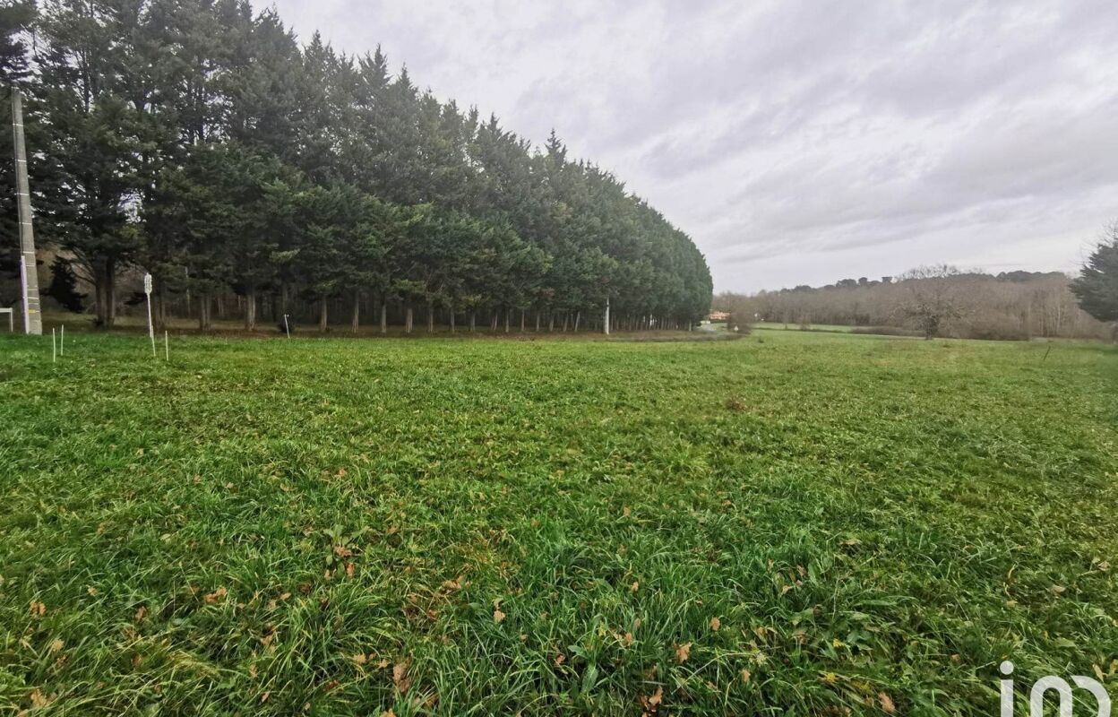 terrain  pièces 950 m2 à vendre à Saint-Martin-du-Bois (33910)