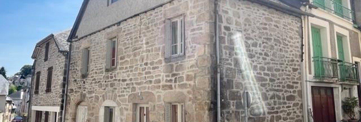 Maison  50 m² à vendre à Treignac (19260)