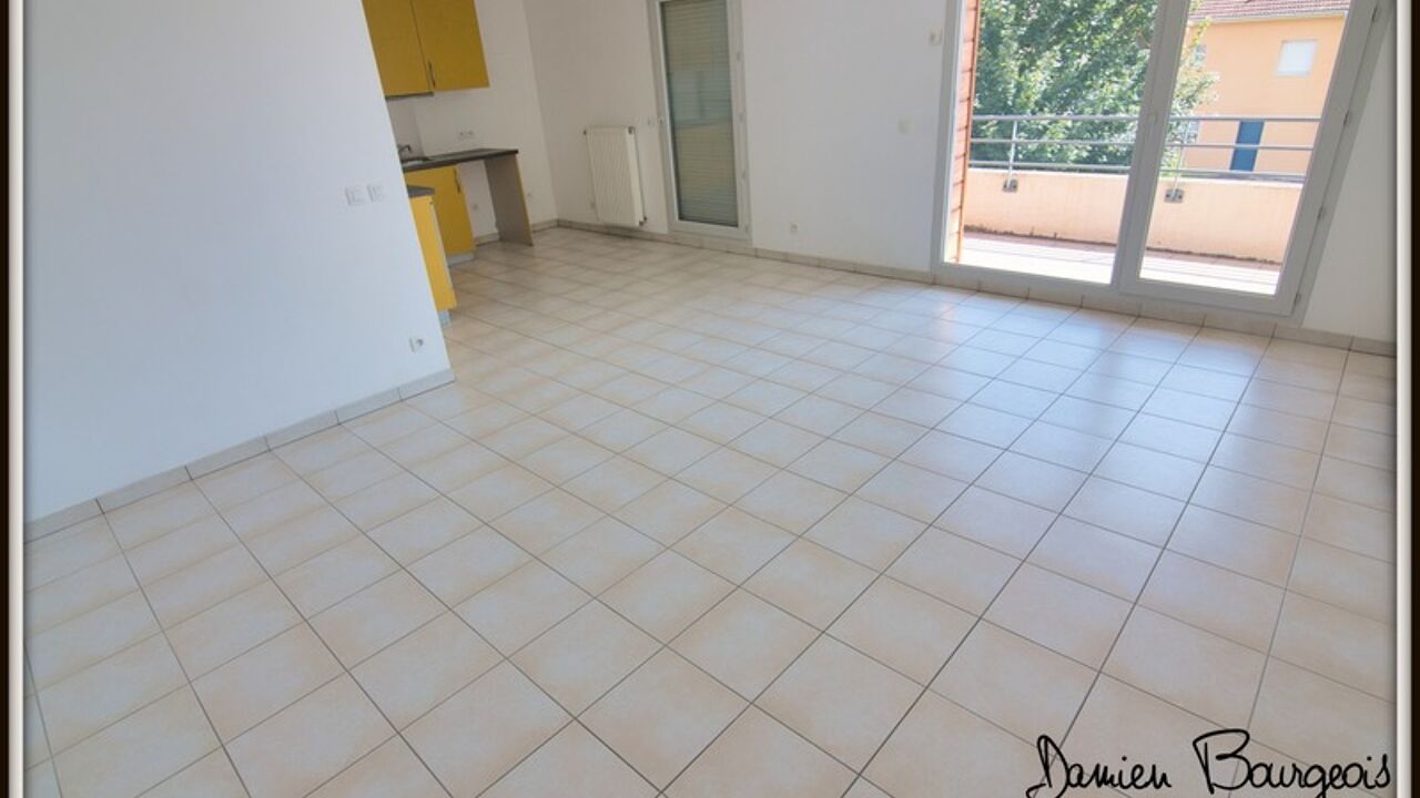 appartement 4 pièces 82 m2 à louer à Cessy (01170)