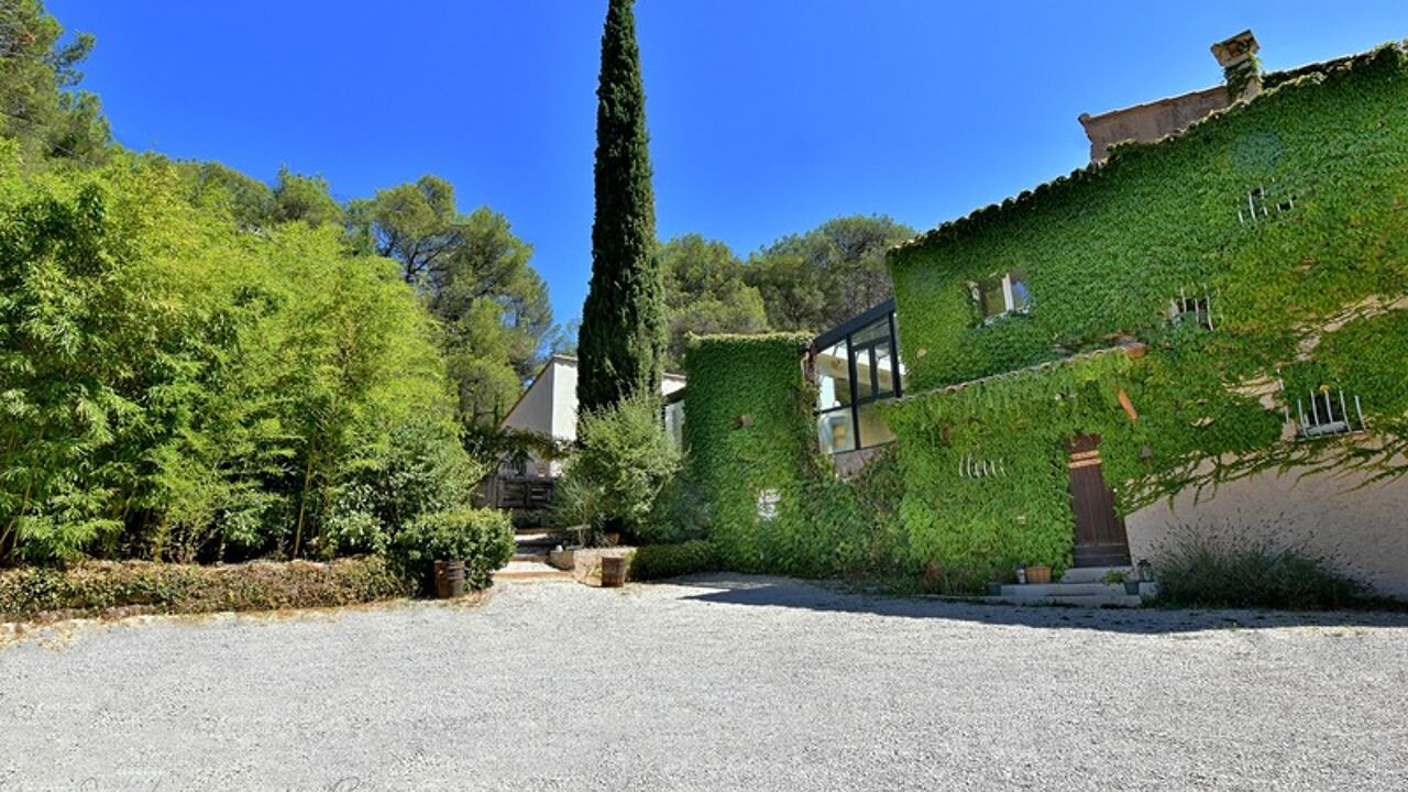 maison 9 pièces 226 m2 à vendre à Aix-en-Provence (13090)