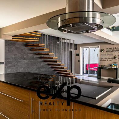 Maison 9 pièces 745000 €