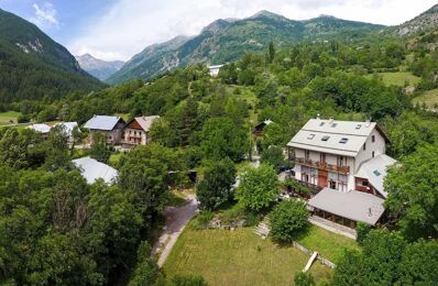 vente commerce 760 000 € à proximité de L'Argentière-la-Bessée (05120)