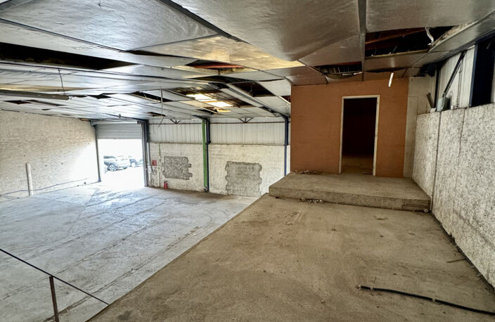 Entrepôt 290m2 + 45m2 de mezzanine à Saint-jean-de-Vedas — photo 4