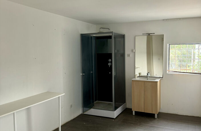Entrepôt 290m2 + 45m2 de mezzanine à Saint-jean-de-Vedas — photo 5