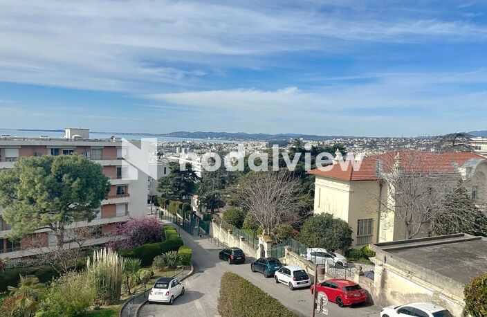 NICE Corniche Fleurie grand F3 vue mer — photo 4