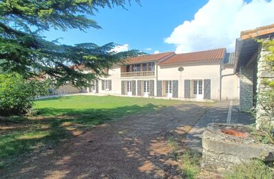 vente maison 205 000 € à proximité de Neuville-de-Poitou (86170)