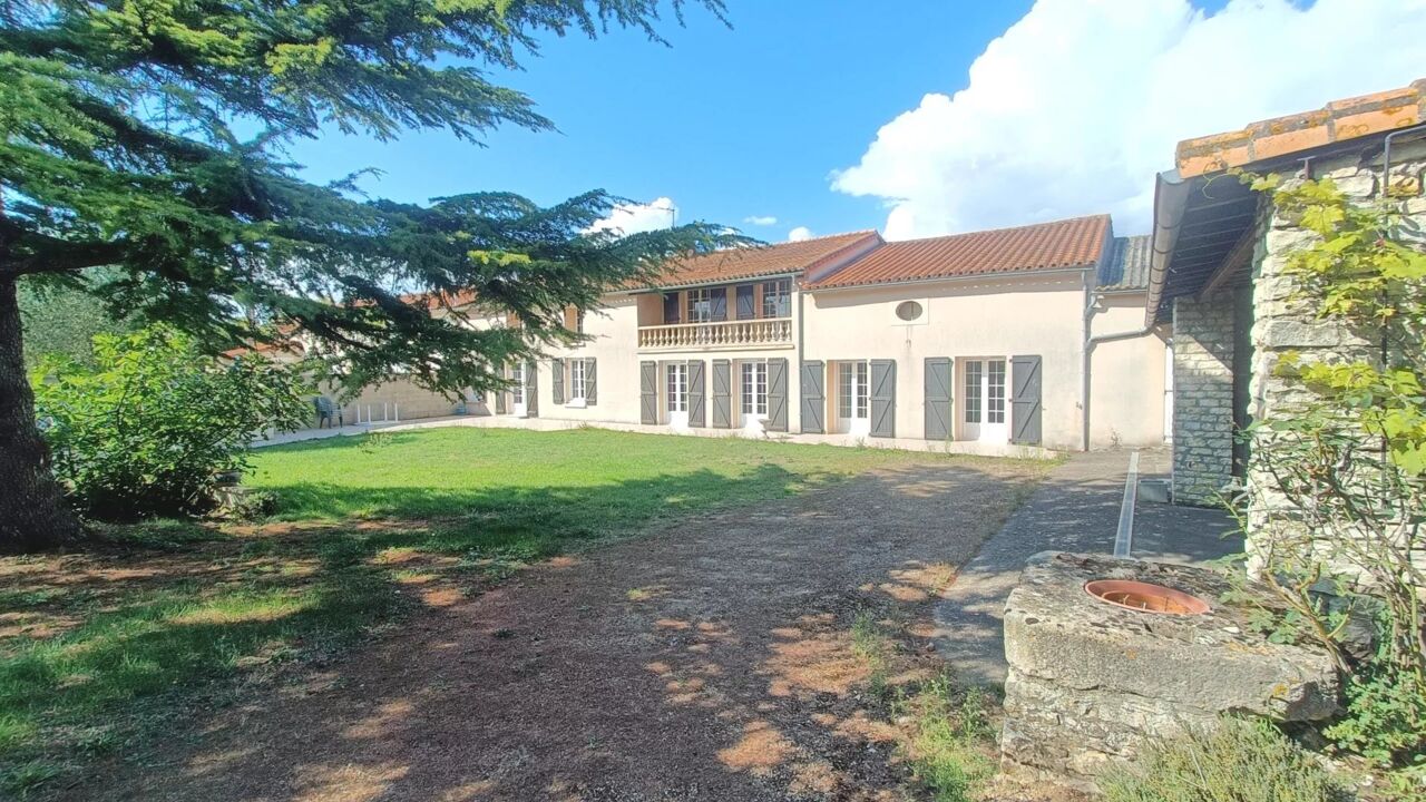 maison 6 pièces 162 m2 à vendre à Champigny en Rochereau (86170)