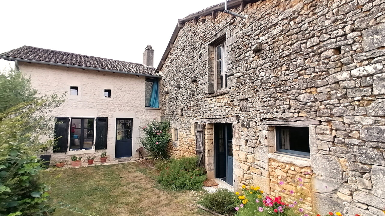 maison 4 pièces 130 m2 à vendre à Couhé (86700)