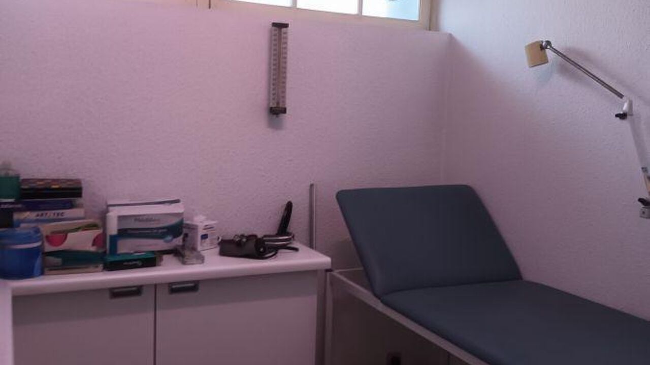 bureau 1 pièces 43 m2 à louer à Nîmes (30900)