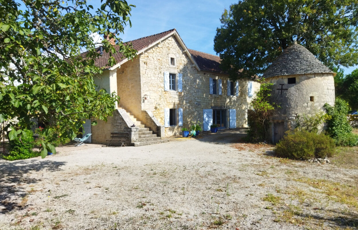 maison 3 pièces 300 m2 à vendre à Cahors (46000)