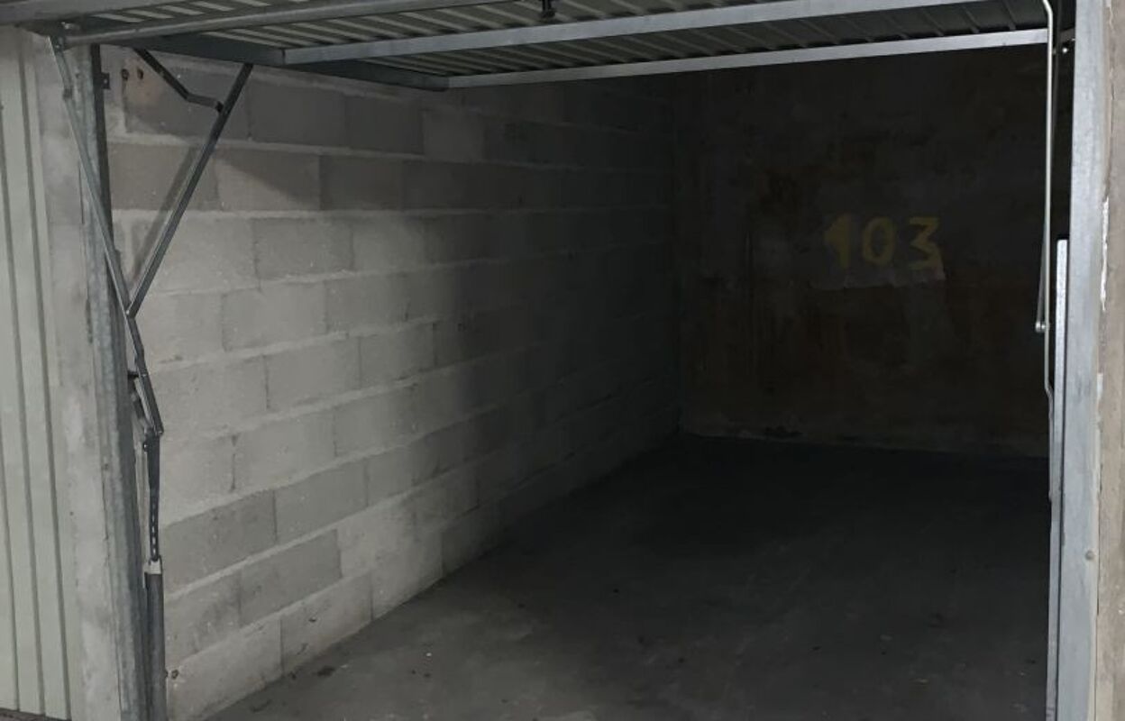 garage  pièces 12 m2 à vendre à Le Mée-sur-Seine (77350)