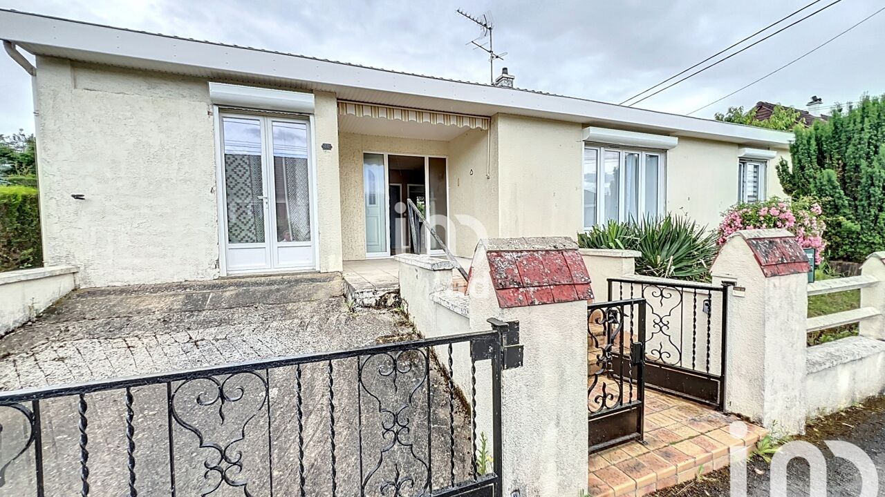 maison 5 pièces 110 m2 à vendre à Saint-Germain-du-Puy (18390)