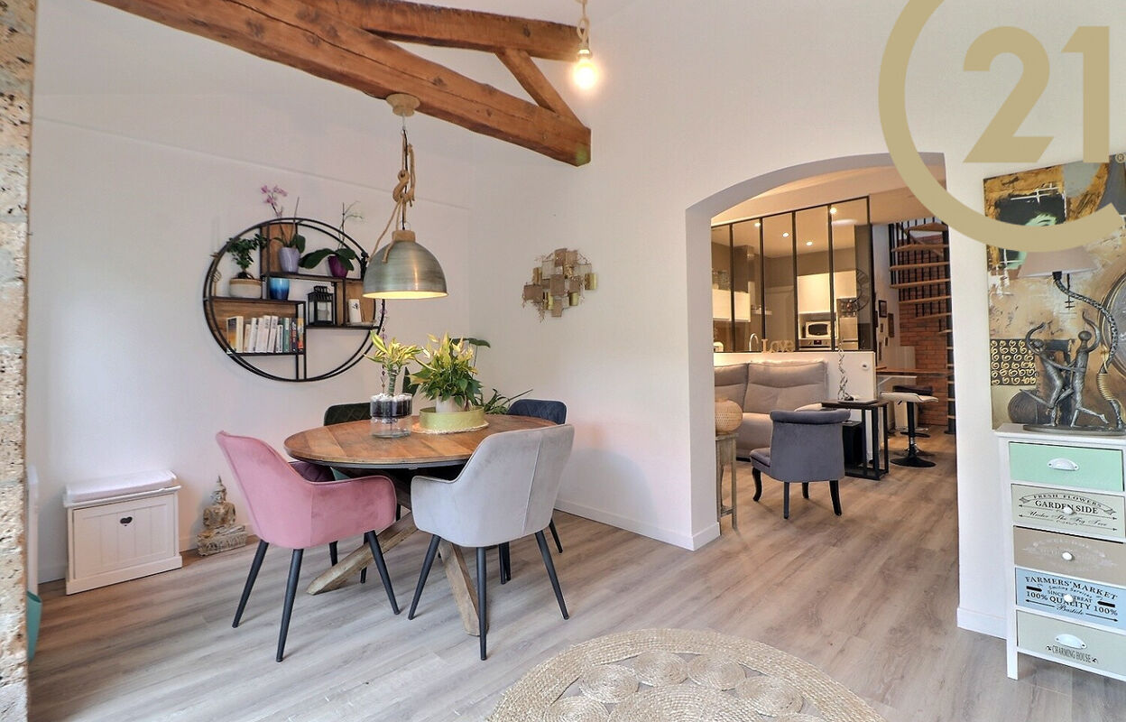 maison 4 pièces 75 m2 à vendre à Saint-Raphaël (83530)