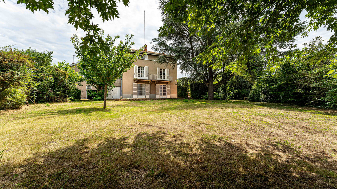 maison 10 pièces 392 m2 à vendre à Saint-Didier-sur-Chalaronne (01140)