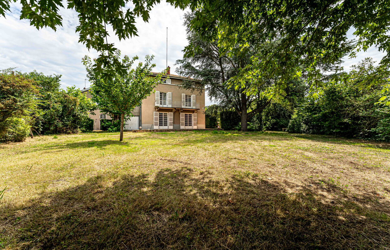 maison 10 pièces 392 m2 à vendre à Saint-Didier-sur-Chalaronne (01140)