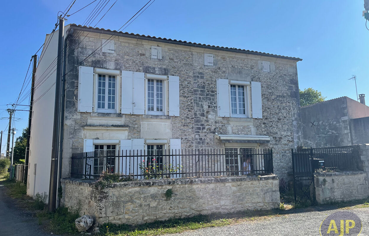 maison 5 pièces 150 m2 à vendre à Le Mung (17350)