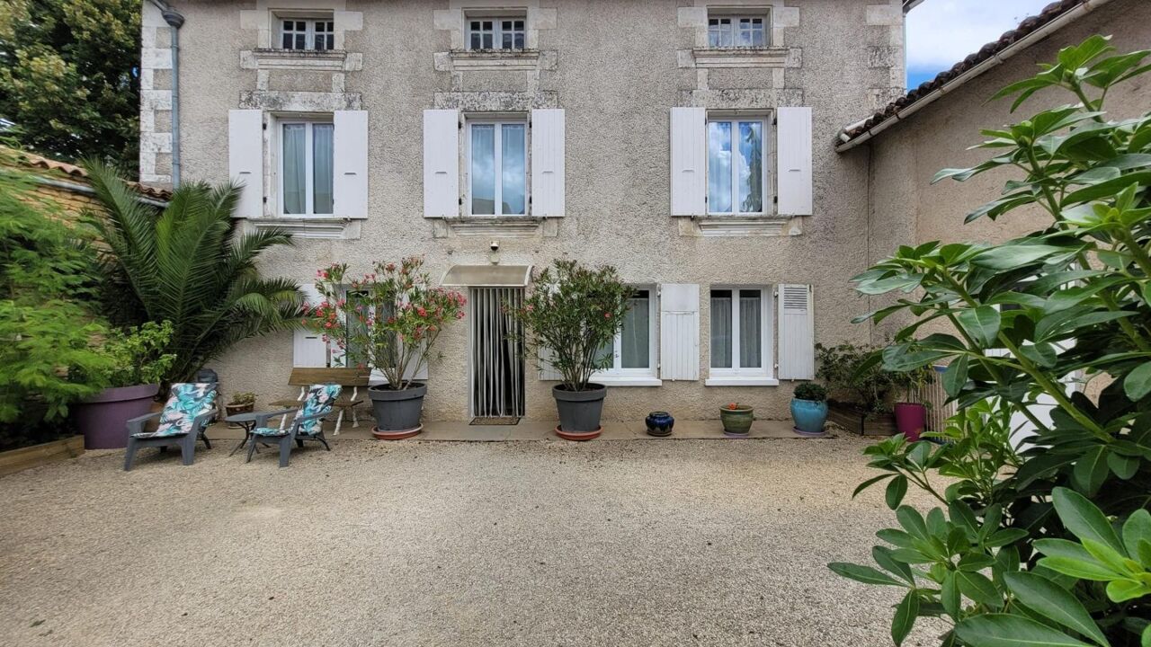 maison 5 pièces 139 m2 à vendre à Neuville-de-Poitou (86170)