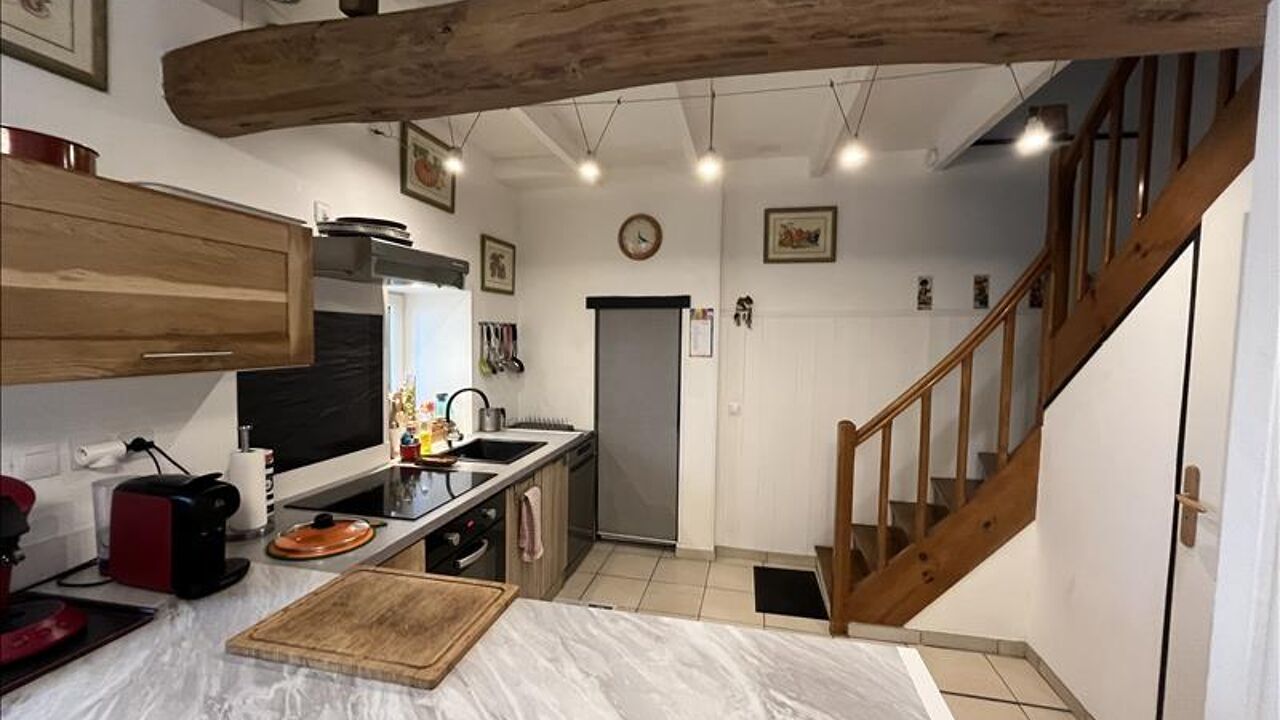 maison 3 pièces 70 m2 à vendre à Saint-Jean-d'Angély (17400)