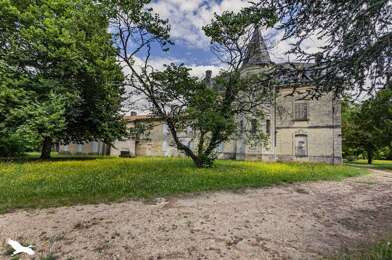 Maison 30 pièces 977600 €