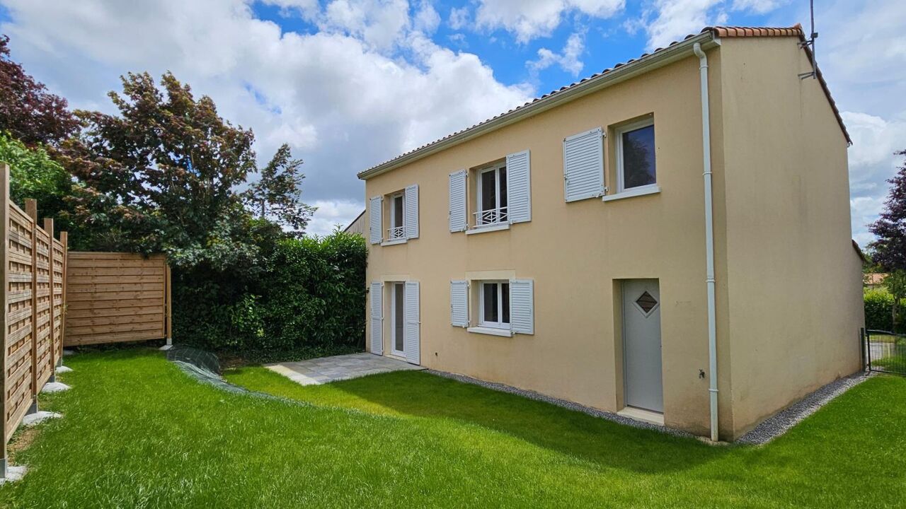 maison 6 pièces 114 m2 à vendre à La Roche-sur-Yon (85000)