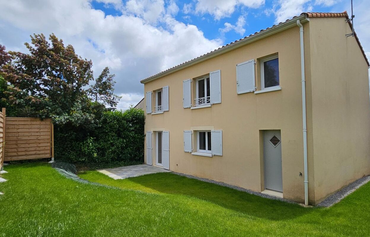 maison 6 pièces 114 m2 à vendre à La Roche-sur-Yon (85000)